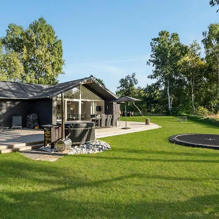 Feriehus Cozy In With Kitchen