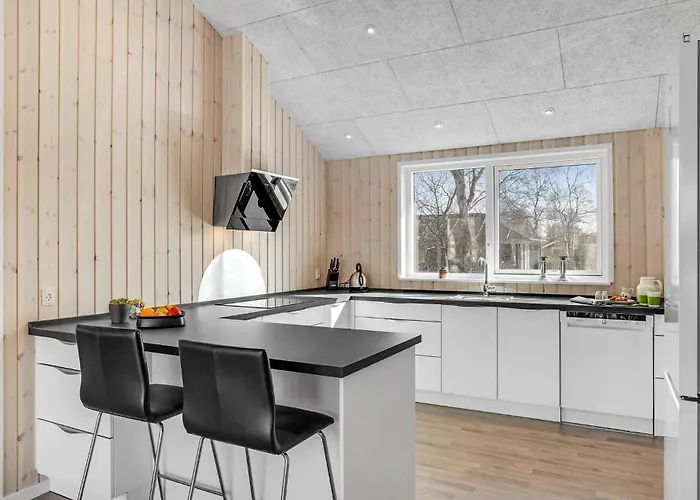 別荘 Cozy In With Kitchen Grenå